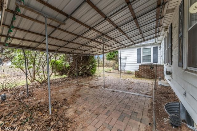 4 Plaza Pl, Lopatcong Twp., NJ 08865