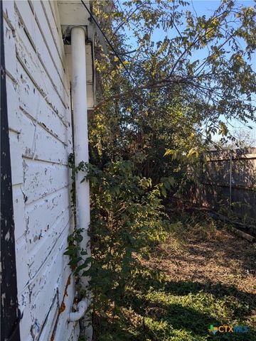 309 W Avenue P, Temple, TX 76504