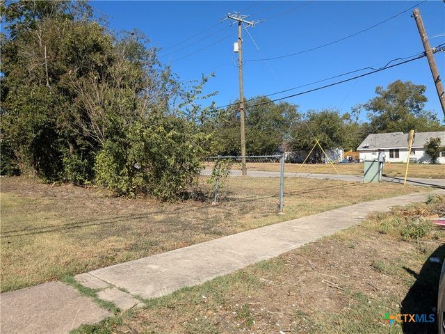 309 W Avenue P, Temple, TX 76504