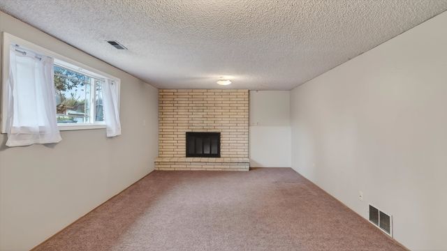 11407 N Post St, Spokane, WA 99218