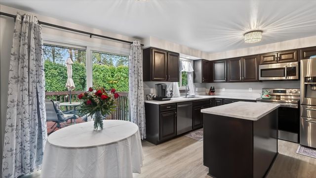 11407 N Post St, Spokane, WA 99218