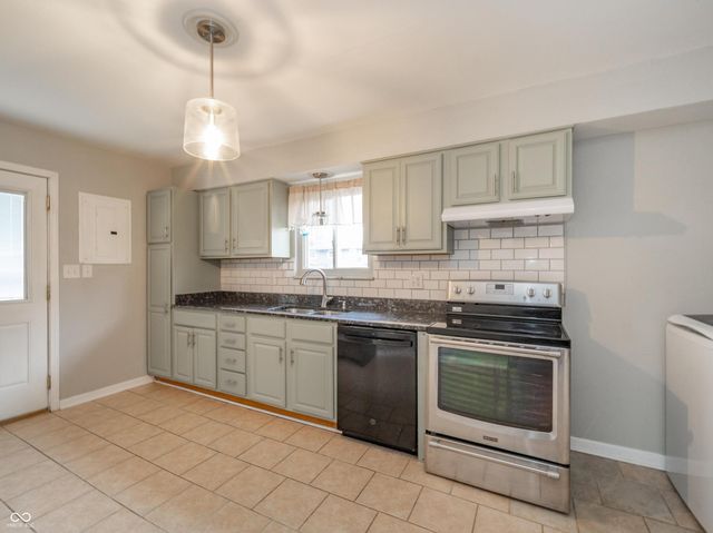 3124 S Richardt Avenue, Indianapolis, IN 46239