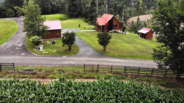 22 Elly Avenue, Russell Springs, KY 42642