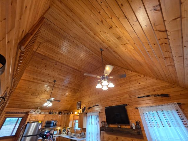 22 Elly Avenue, Russell Springs, KY 42642