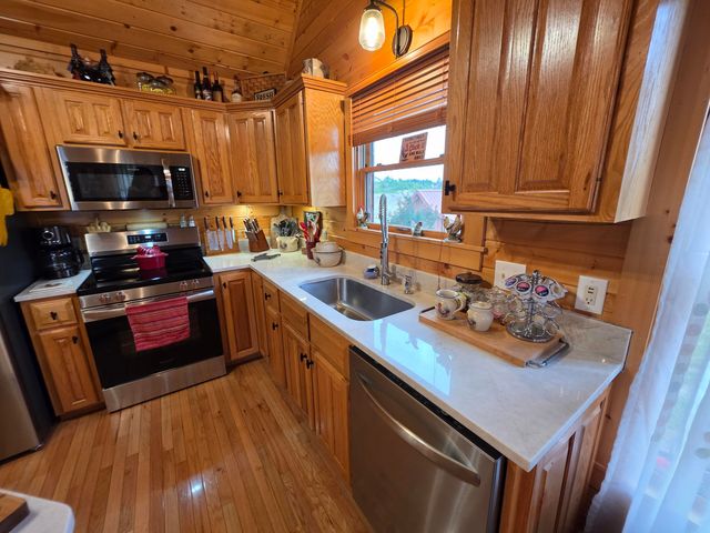 22 Elly Avenue, Russell Springs, KY 42642