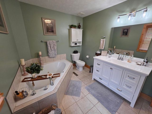 22 Elly Avenue, Russell Springs, KY 42642