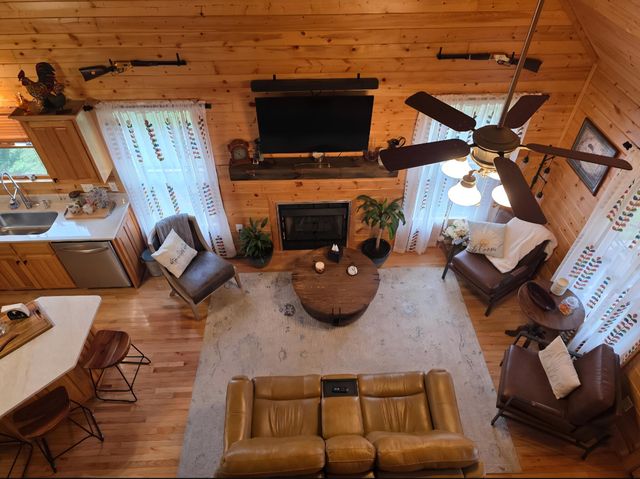 22 Elly Avenue, Russell Springs, KY 42642