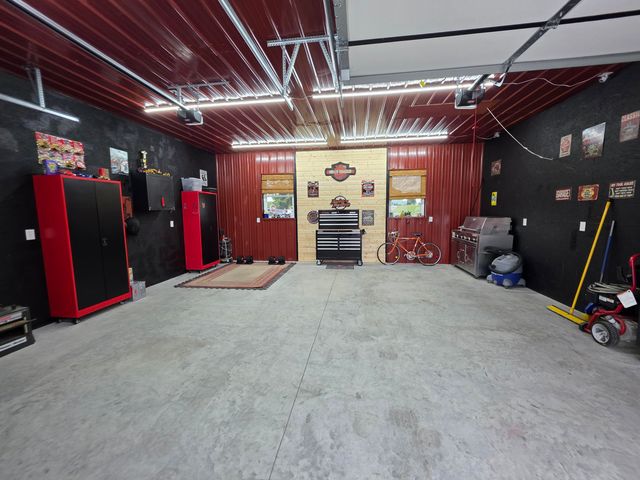 22 Elly Avenue, Russell Springs, KY 42642