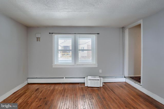 638 W MARKET ST, Williamstown, PA 17098