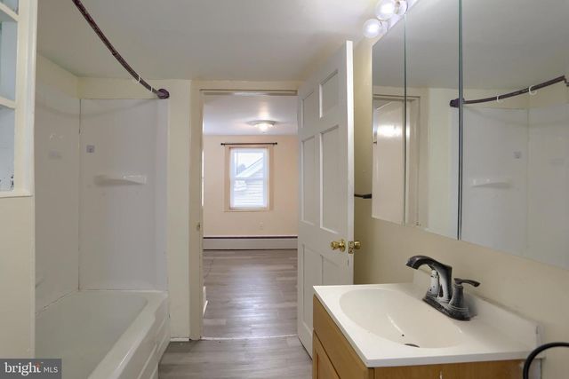 638 W MARKET ST, Williamstown, PA 17098