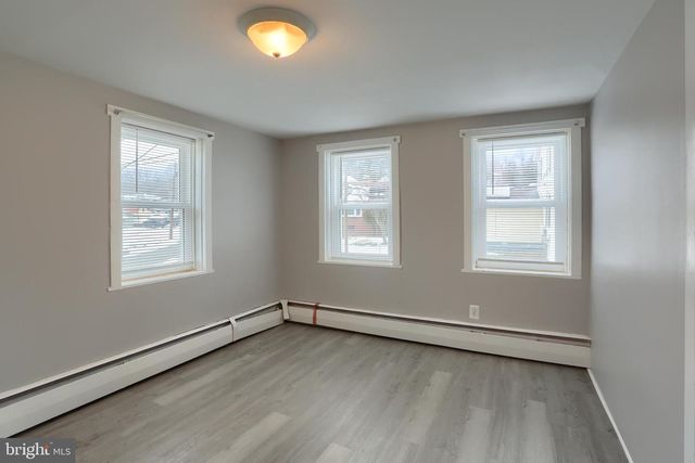 638 W MARKET ST, Williamstown, PA 17098