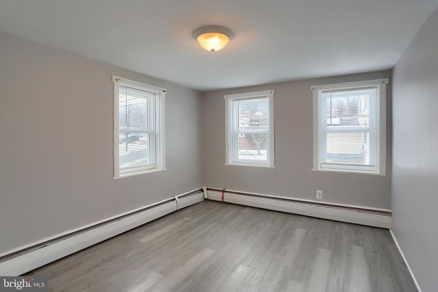 638 W MARKET ST, Williamstown, PA 17098