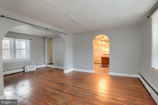 638 W MARKET ST, Williamstown, PA 17098