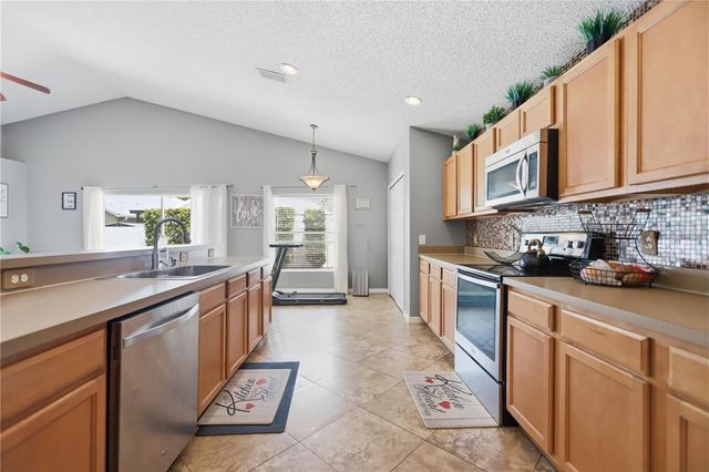 661 GILMORE STAGE ROAD, Orange City, FL 32763