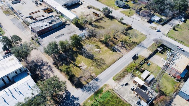 110 Pitts Avenue, Pasadena, TX 77506