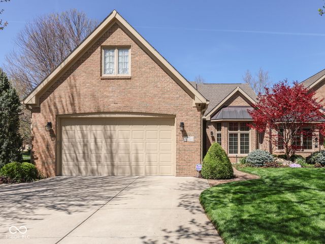 1752 Pathway Drive N, Greenwood, IN 46143