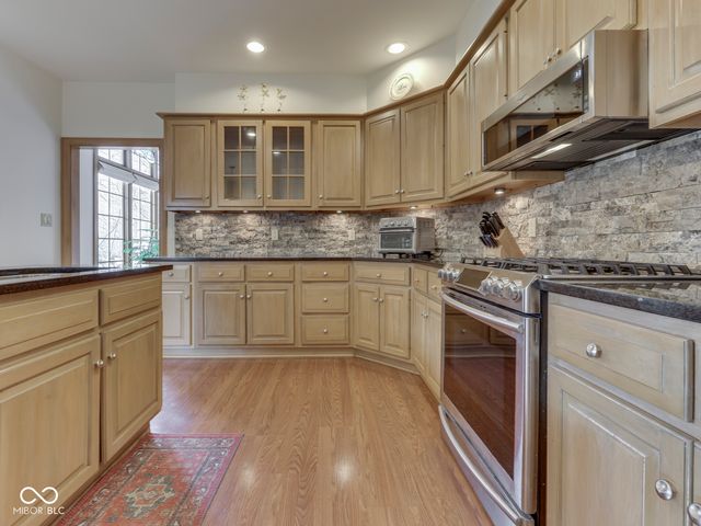 1752 Pathway Drive N, Greenwood, IN 46143