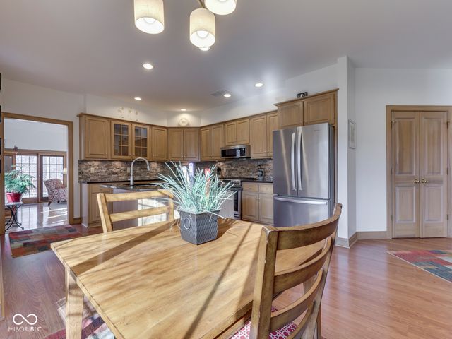 1752 Pathway Drive N, Greenwood, IN 46143