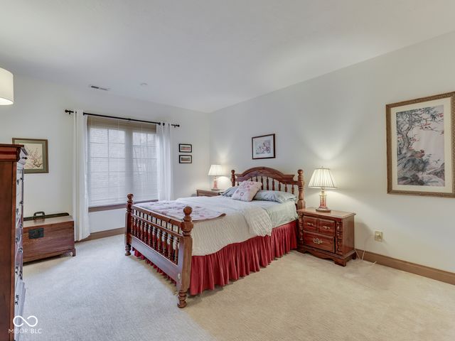1752 Pathway Drive N, Greenwood, IN 46143