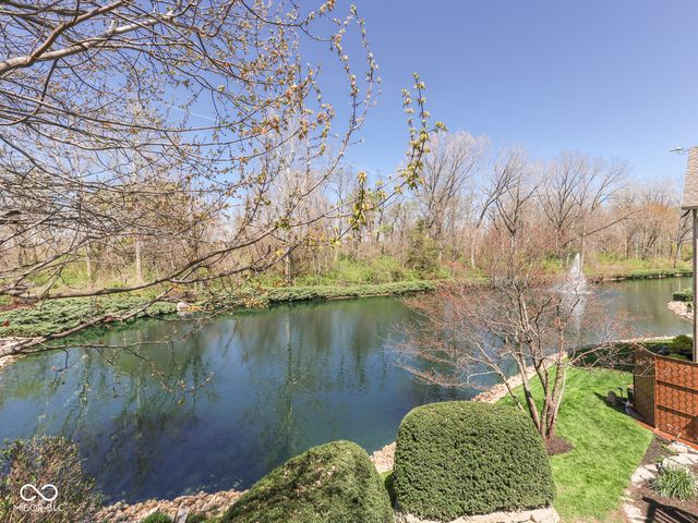 1752 Pathway Drive N, Greenwood, IN 46143