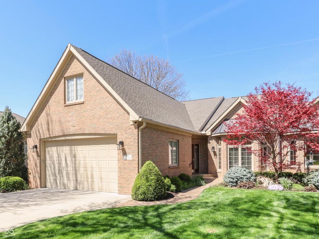 1752 Pathway Drive N, Greenwood, IN 46143
