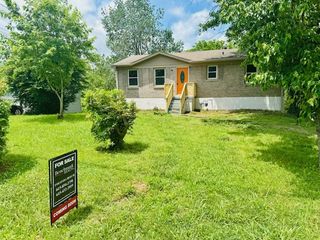 209 Granada Dr, Columbia, TN 38401