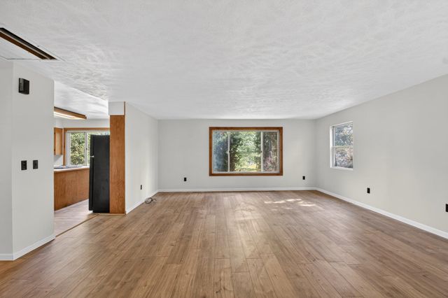 215 Maple, Hersey, MI 49639