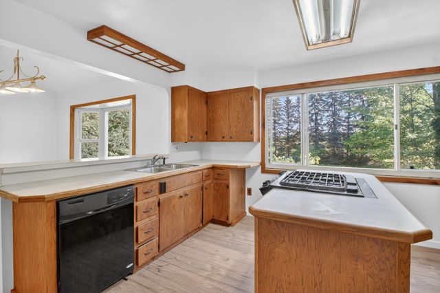 215 Maple, Hersey, MI 49639