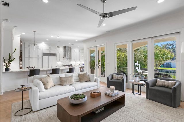 2633 N DUNDEE STREET, Tampa, FL 33629