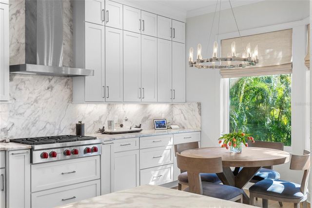 2633 N DUNDEE STREET, Tampa, FL 33629