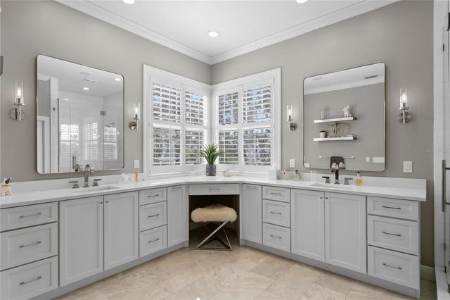 2633 N DUNDEE STREET, Tampa, FL 33629