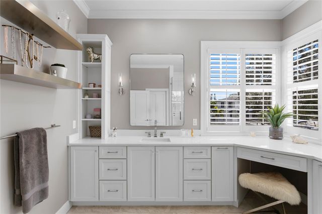 2633 N DUNDEE STREET, Tampa, FL 33629