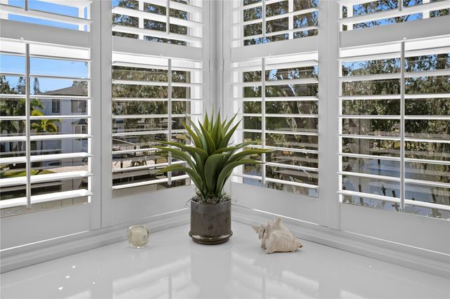 2633 N DUNDEE STREET, Tampa, FL 33629