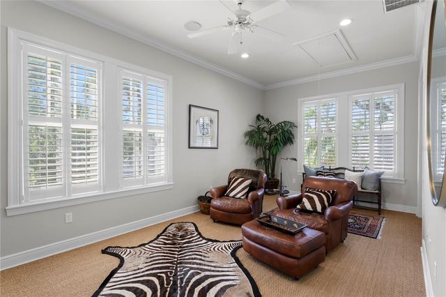 2633 N DUNDEE STREET, Tampa, FL 33629