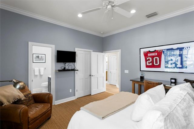 2633 N DUNDEE STREET, Tampa, FL 33629