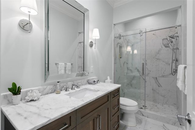 2633 N DUNDEE STREET, Tampa, FL 33629