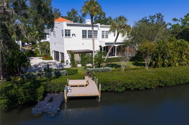 2633 N DUNDEE STREET, Tampa, FL 33629