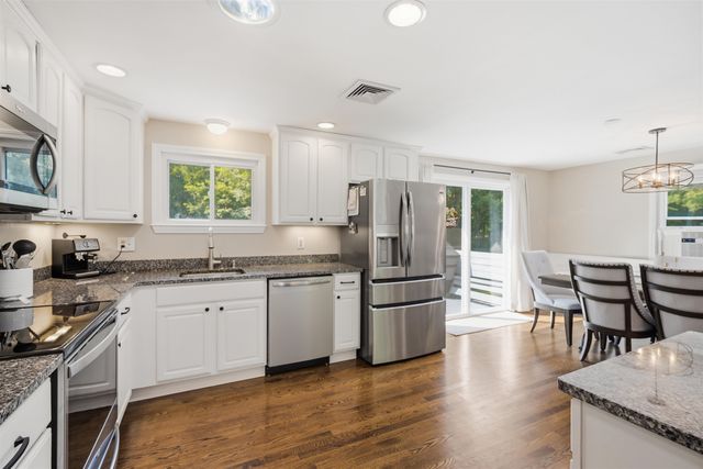 68 Jericho Road, Pelham, NH 03076