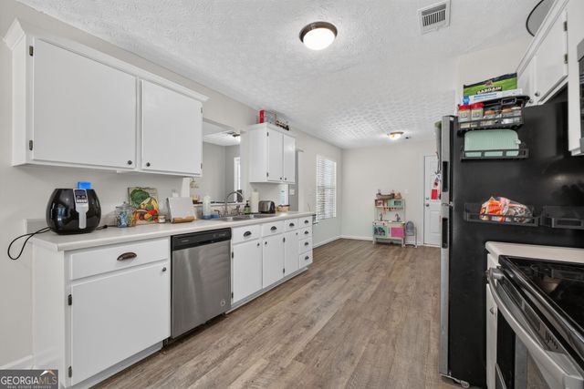 245 Cottonwood Court, Jackson, GA 30233