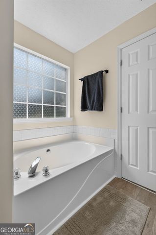 245 Cottonwood Court, Jackson, GA 30233
