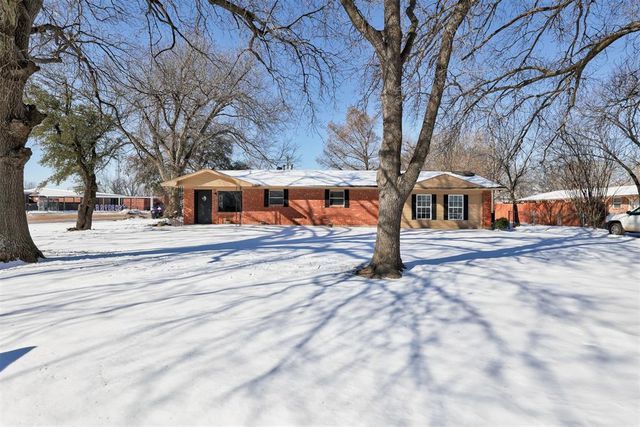 220 S 5th Street, Noble, OK 73068