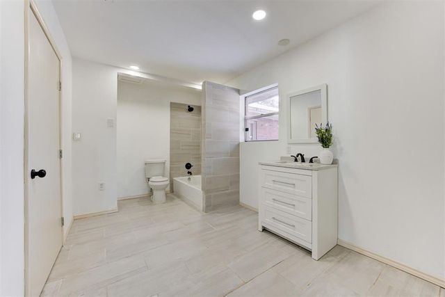 220 S 5th Street, Noble, OK 73068