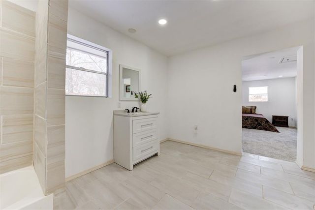 220 S 5th Street, Noble, OK 73068