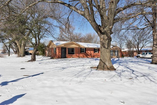 220 S 5th Street, Noble, OK 73068