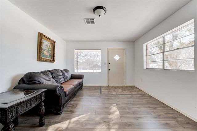 220 S 5th Street, Noble, OK 73068