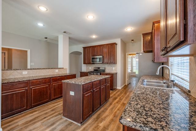 9316 Moncrief Street, Fort Worth, TX 76244