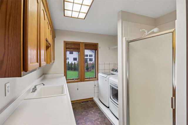 530 NE Stoneridge Drive, Ankeny, IA 50021