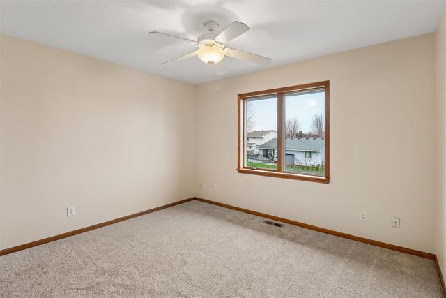 530 NE Stoneridge Drive, Ankeny, IA 50021