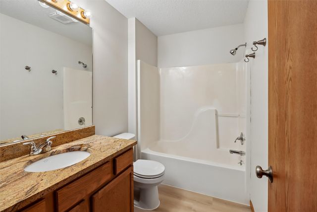 530 NE Stoneridge Drive, Ankeny, IA 50021