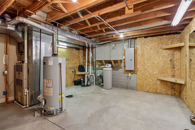 530 NE Stoneridge Drive, Ankeny, IA 50021